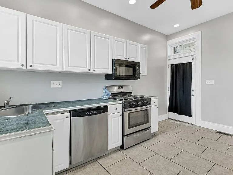 3437 Keokuk St — Photo 8