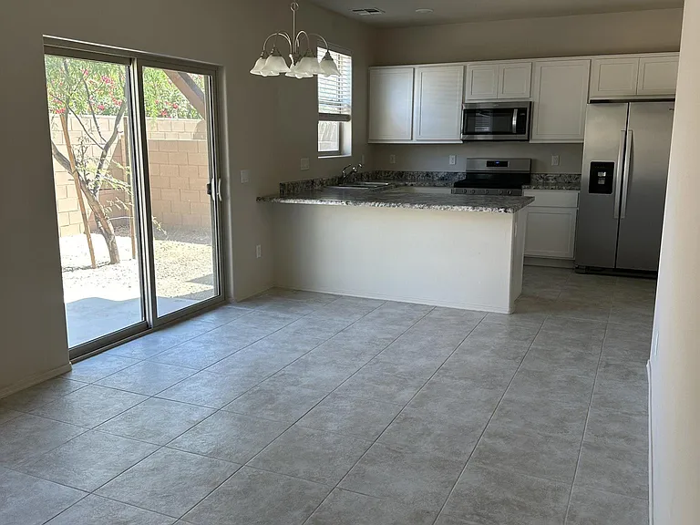 4263 E Columbus Park Pl — Photo 6