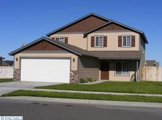 4611 Artesia Dr, Pasco, WA 99301