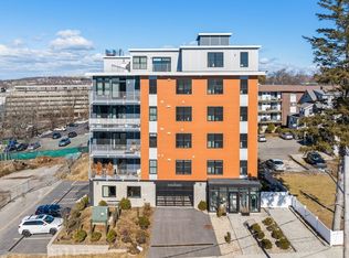 11 Oak Grove Ter #101, Quincy, MA 02169