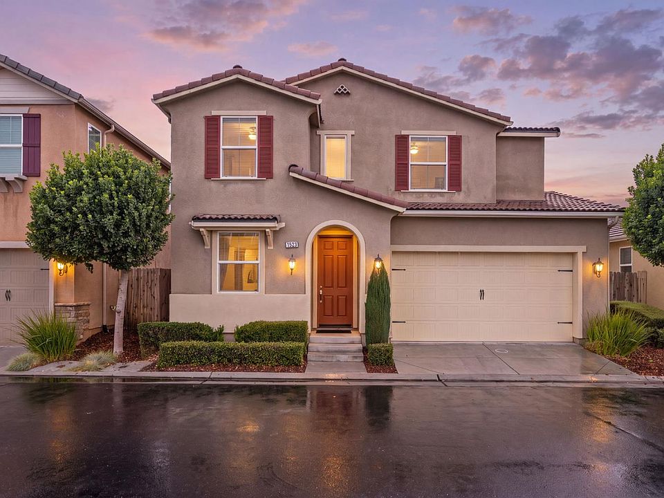 1st image of 1523 N Reunion Way