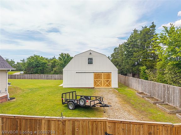 3rd image of 6901 Rye Hill Rd E