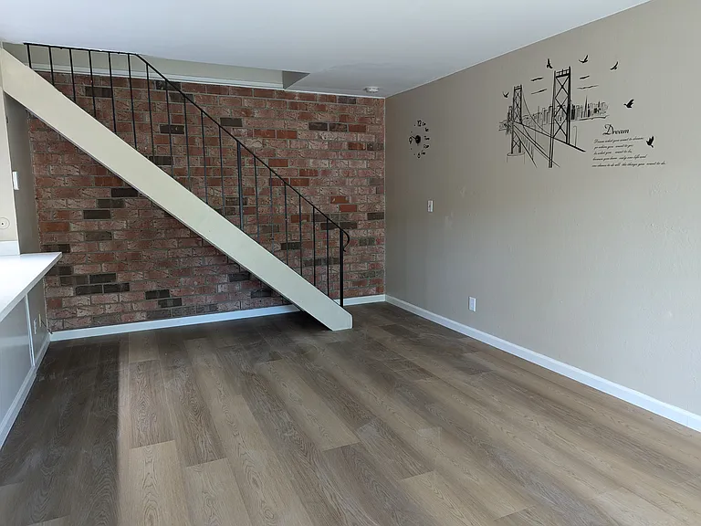 5617 Playa Del Rey #3 — Photo 8