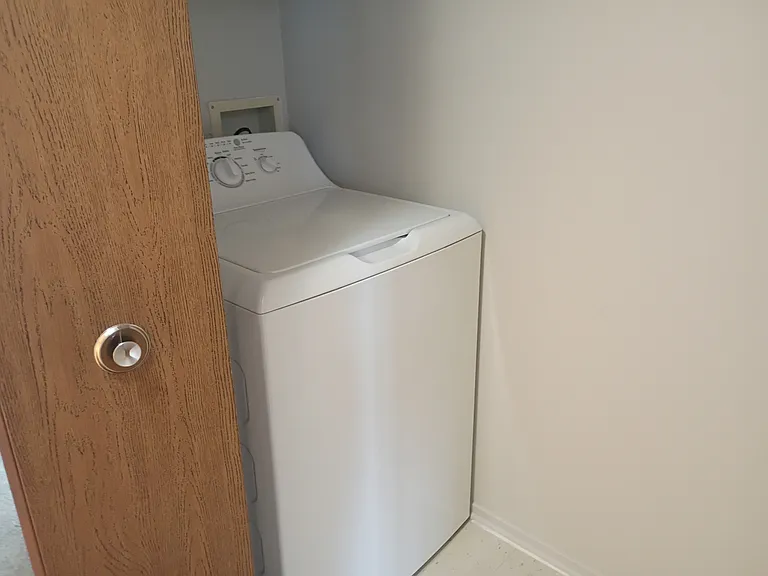 Prentiss Pointe Apartments — Photo 311