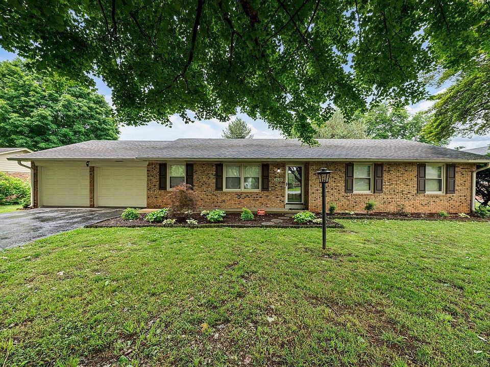 1st image of 2429 Heather Dr