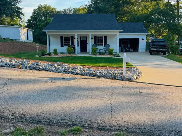 410 Georgia Ave N, Bremen, GA 30110