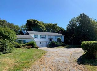 156 Wolcott Ave, Middletown, RI 02842