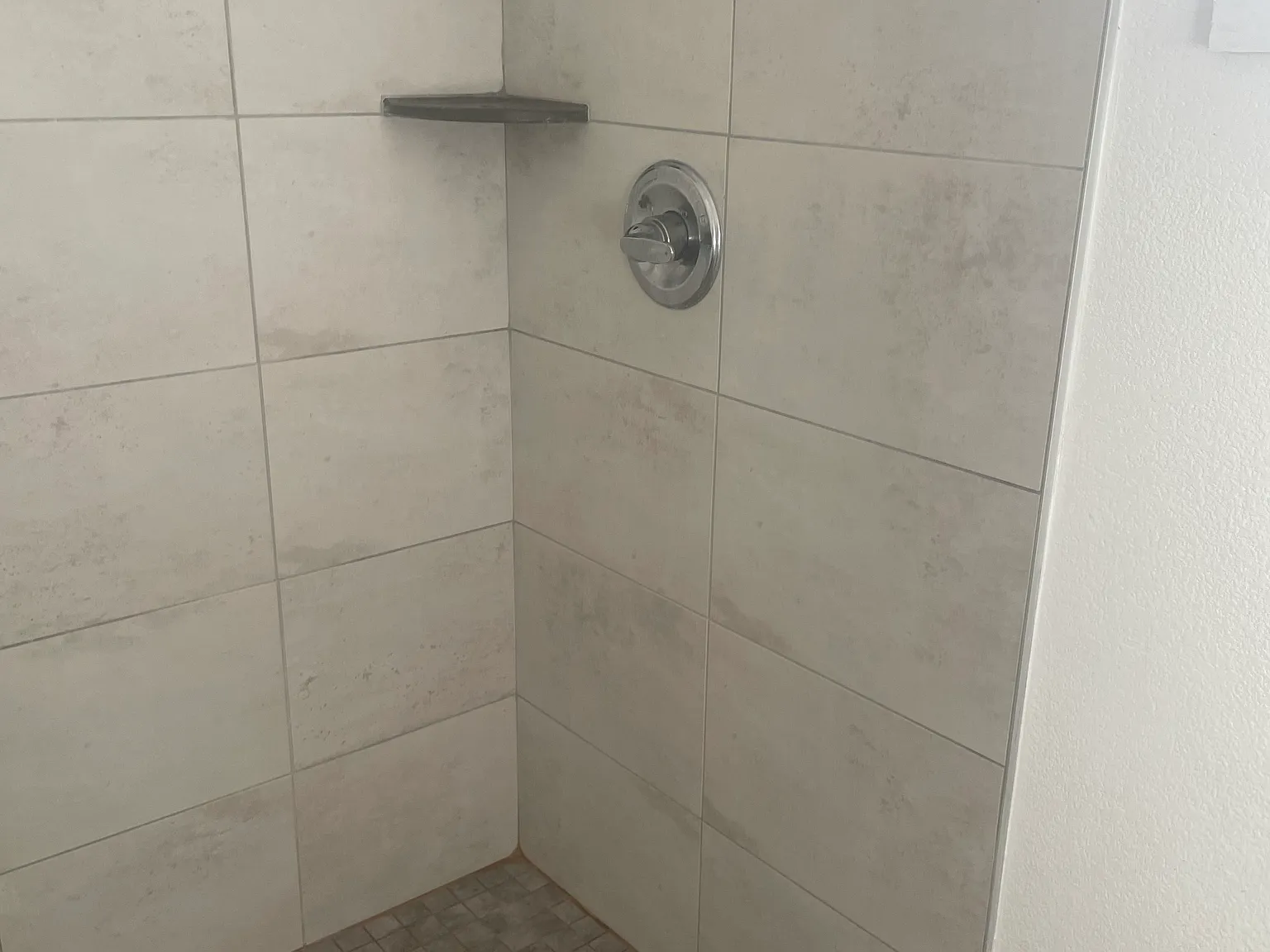 3 bed, 1196 sqft, $1,600 — Photo 2