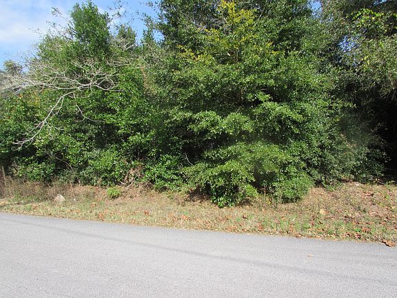 Lot - zoned Business