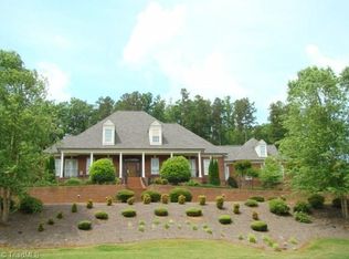 2426 Mountain Lake Rd, Asheboro, NC 27205