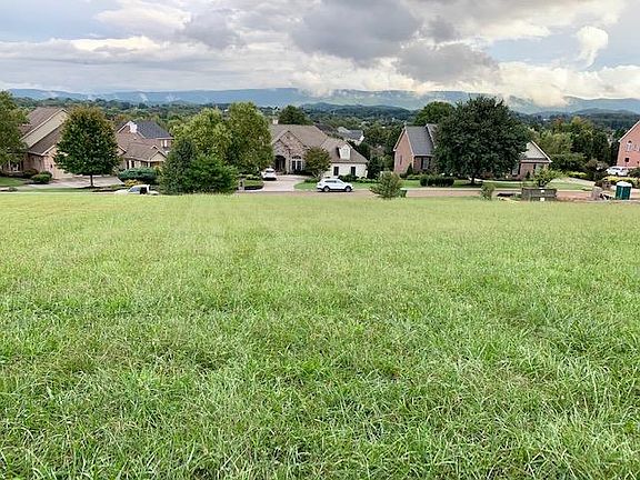 2nd image of 1130 Stonehenge Dr Lot 22