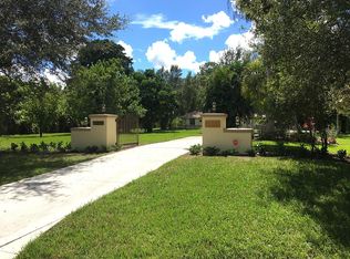 5930 Napa Woods Way, Naples, FL 34116