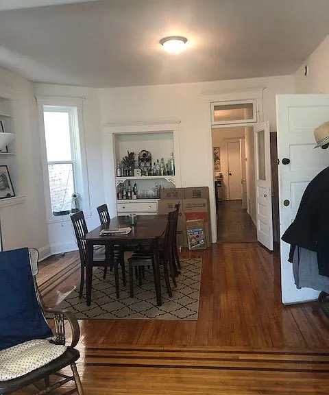 2060 N California Ave #1 — Photo 7