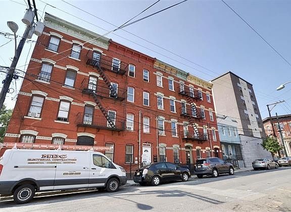 2nd image of 37 Harmon St