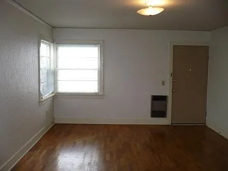 1940's Style~ Close-in, Downtown Location — Photo 4