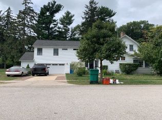 119 Maple Ter, Spring Lake, MI 49456