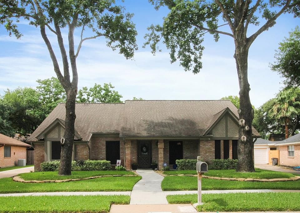 1st image of 15414 Glenwood Park Dr