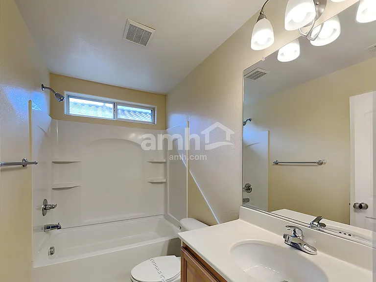 37 Harbor Pines Ct — Photo 18
