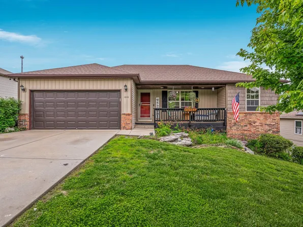 1210 W Robin Street, Ozark, MO 65721