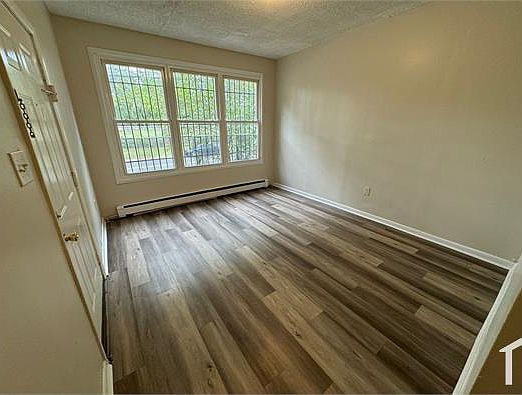 3rd image of 268 Dayton Ave #1L