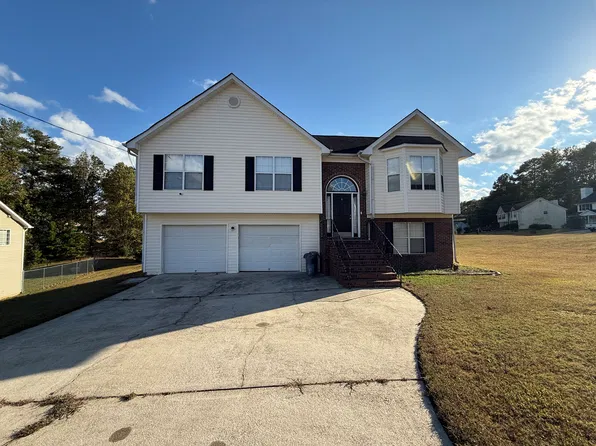 2733 Cedar Tree Ln, Ellenwood, GA 30294