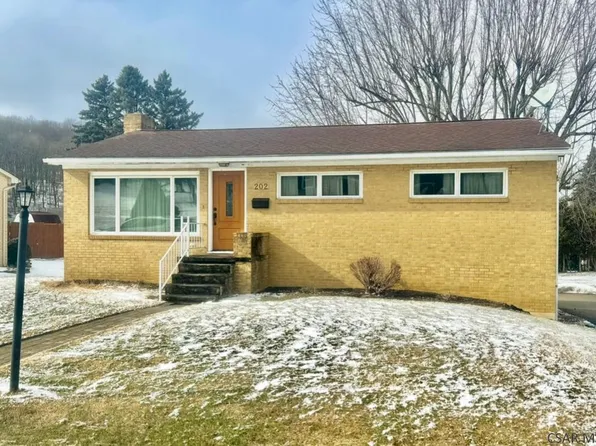 202 Terlyn Dr, Johnstown, PA 15904