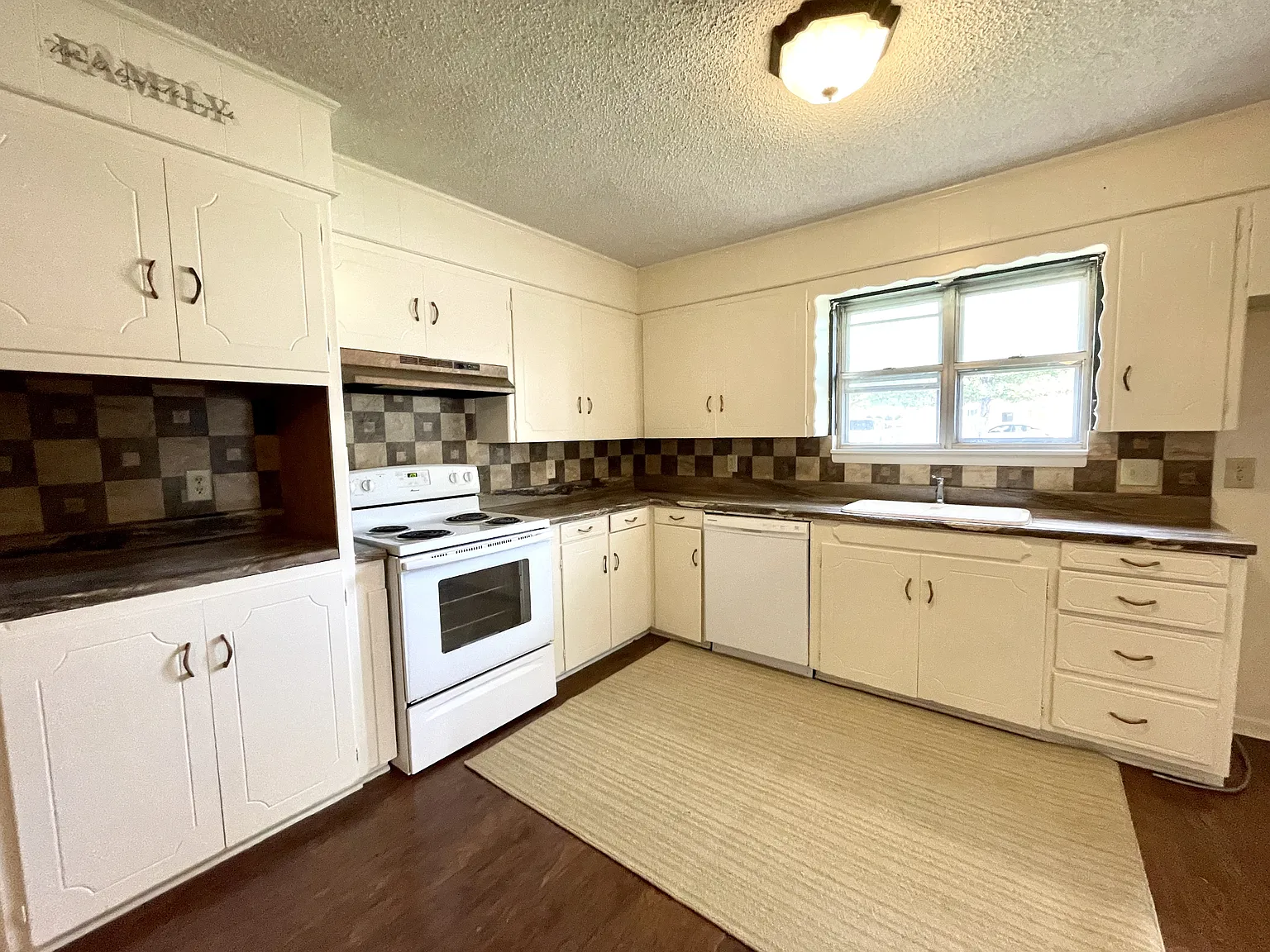 501 A Street Northwest - 1 — Photo 3