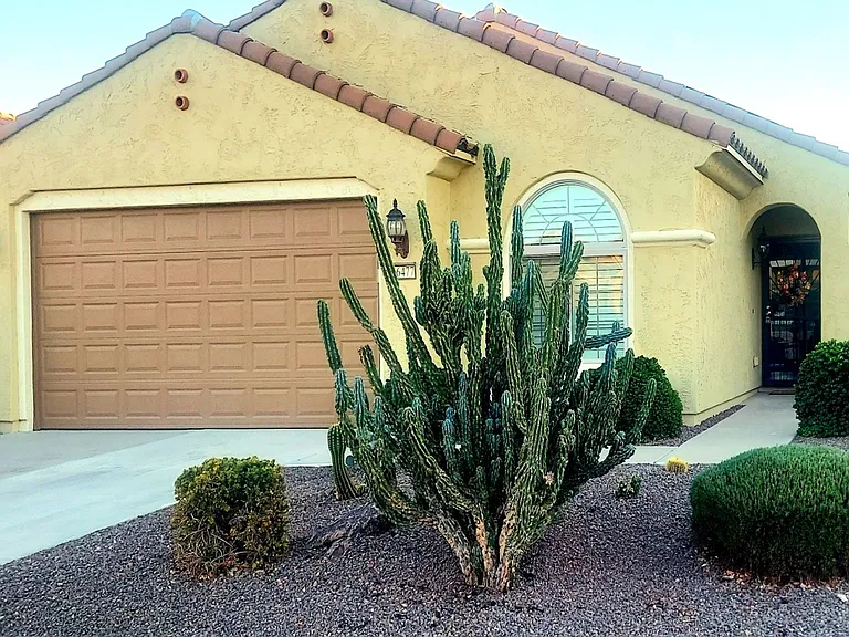 26477 W Ross Ave — Photo 1