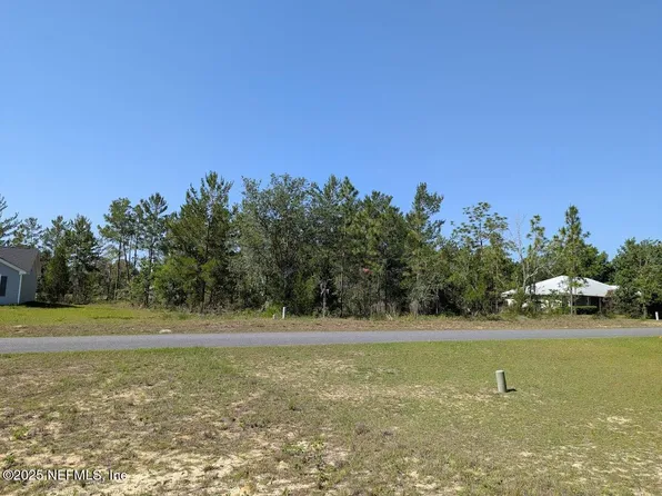 109 WESTWOOD Drive, Interlachen, FL 32148