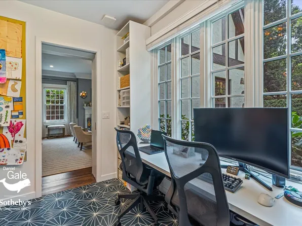 165 Slocum Crescent image 19 of 59