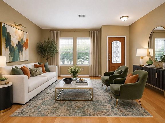 5th image of 402 New Hope Ln