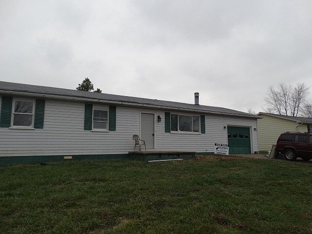 1st image of 522 E Oak St