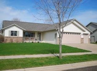 2314 Golfview Ln, Onalaska, WI 54650