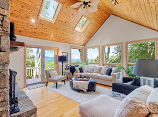 30 Pinkerton Cor, Fairview, NC 28730