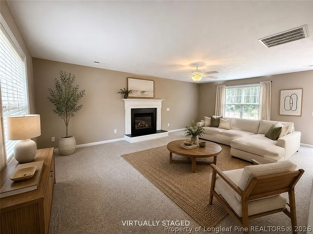 3 bed, 2.5 bath, 2392 sqft, $1,950 — Photo 3