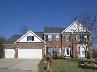 2211 Avalon Crest Ct, Fenton, MO 63026