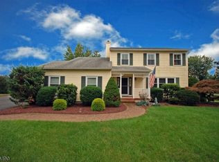 23 Redwood Ter, Flemington, NJ 08822
