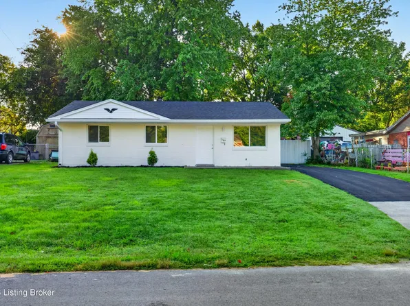9817 Saturn Dr, Louisville, KY 40229