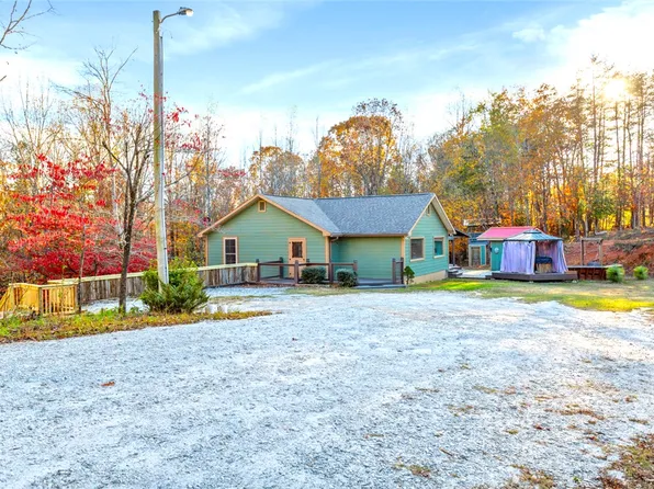 133 Cane Creek Rd, Walhalla, SC 29691