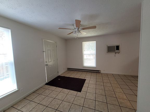 3rd image of 211 Cherry St #211