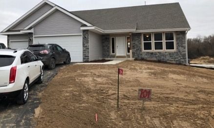 1st image of 704 E Dereck Woods