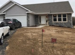 704 E Dereck Woods, Edgerton, WI 53534