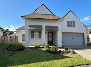 214 Harbor Walk Dr, Lafayette, LA 70508