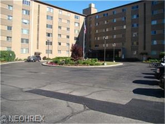 1st image of 18501 Hilliard Blvd APT 613