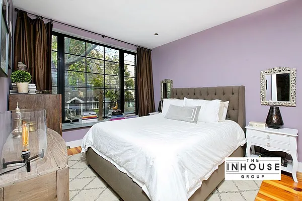 Sold by The In House Group | media 26