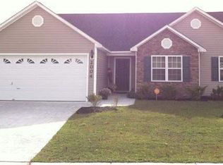 2004 Wt Whitehead Dr, Jacksonville, NC 28546