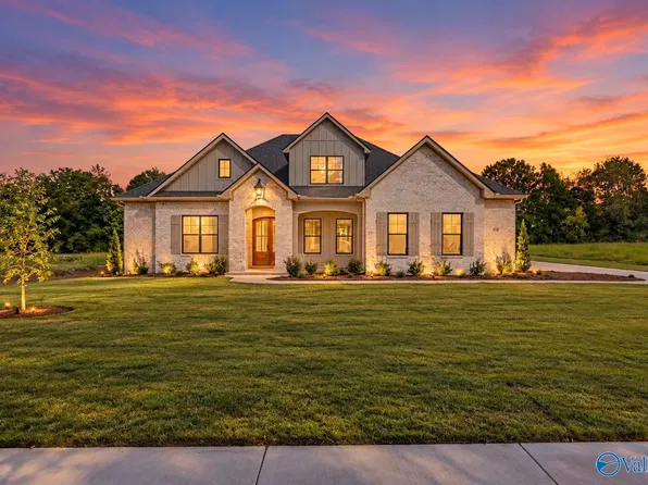22136 Spyglass Ln, Athens, AL 35613