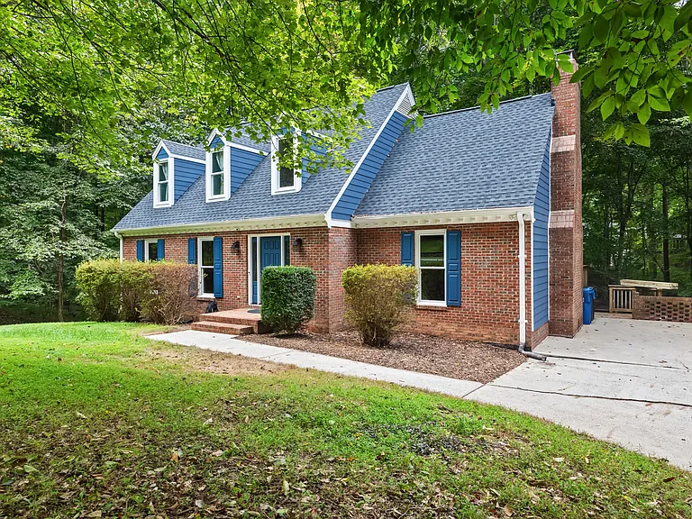 3412 Horseshoe Bnd — Photo 2