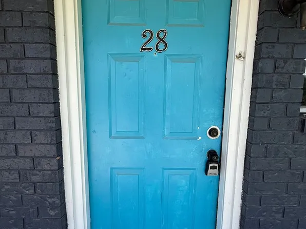 1302 Harris Apartments