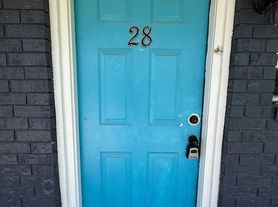 1302 Harris Apartments